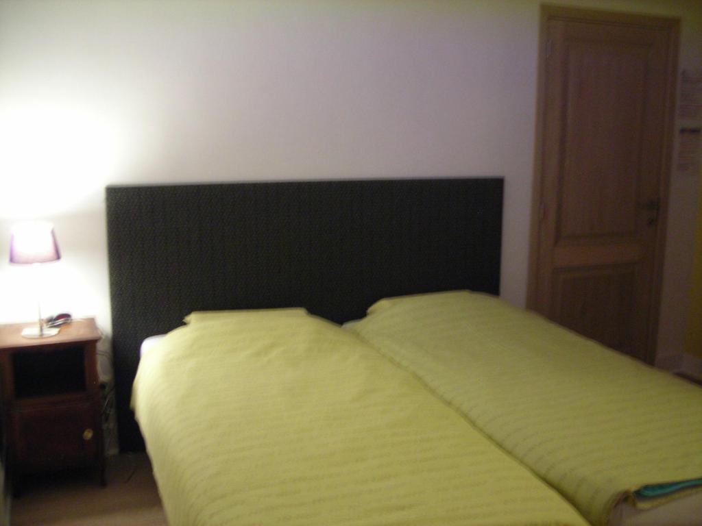 Huize Rafael Hotell Leuven Rum bild