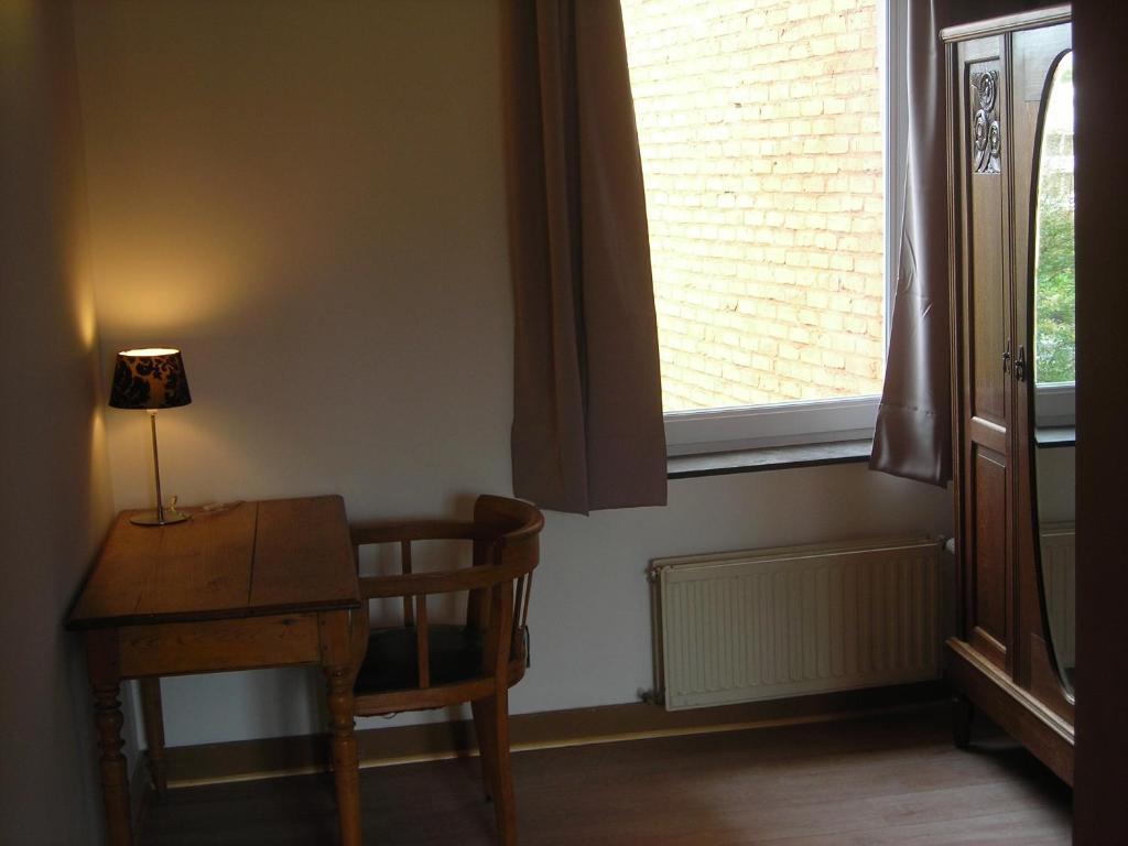 Huize Rafael Hotell Leuven Rum bild